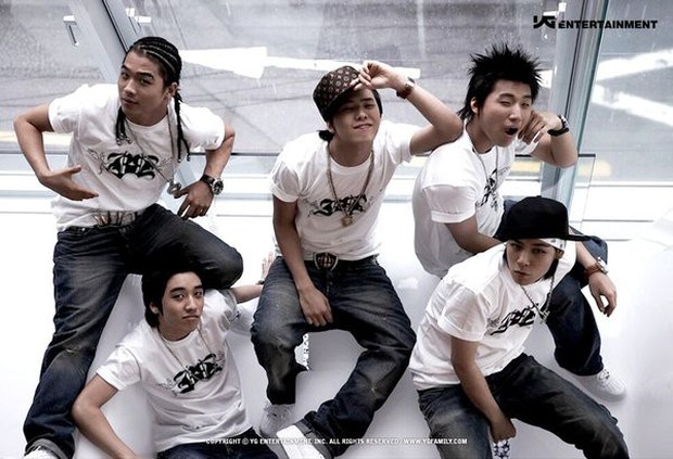 G-Dragon: Dành trọn tuổi trẻ cho âm nhạc, vấp ngã vẫn hiên ngang đứng dậy nhưng có cứu được BIGBANG trước khắc lụi tàn? - Ảnh 2. G-Dragon: Dành trọn tuổi trẻ cho âm nhạc, vấp ngã vẫn hiên ngang đứng dậy nhưng có cứu được BIGBANG trước khắc lụi tàn? - Ảnh 2.