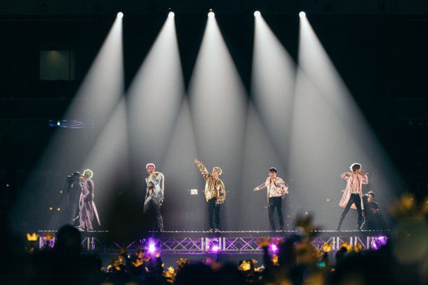 G-Dragon: Dành trọn tuổi trẻ cho âm nhạc, vấp ngã vẫn hiên ngang đứng dậy nhưng có cứu được BIGBANG trước khắc lụi tàn? - Ảnh 7. G-Dragon: Dành trọn tuổi trẻ cho âm nhạc, vấp ngã vẫn hiên ngang đứng dậy nhưng có cứu được BIGBANG trước khắc lụi tàn? - Ảnh 7.