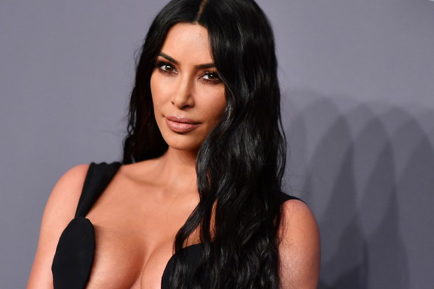 Sao Hollywood tiết lộ lần đầu làm chuyện ấy: Kim và Angie cùng thời điểm, Chris Evans bất ngờ muộn màng - Ảnh 4. Sao Hollywood tiết lộ lần đầu làm chuyện ấy: Kim và Angie cùng thời điểm, Chris Evans bất ngờ muộn màng - Ảnh 4.