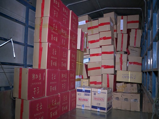 Hà Nội: Thu giữ hàng nghìn chiếc bánh Trung thu do nước ngoài sản xuất không rõ nguồn gốc - Ảnh 12. Hà Nội: Thu giữ hàng nghìn chiếc bánh Trung thu do nước ngoài sản xuất không rõ nguồn gốc - Ảnh 12.