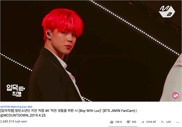Top 25 fancam được xem nhiều nhất Kpop 2019: BTS dẫn đầu nhưng BLACKPINK áp đảo số lượng, 2 tân binh bất ngờ xuất hiện - Ảnh 8. Top 25 fancam được xem nhiều nhất Kpop 2019: BTS dẫn đầu nhưng BLACKPINK áp đảo số lượng, 2 tân binh bất ngờ xuất hiện - Ảnh 8.