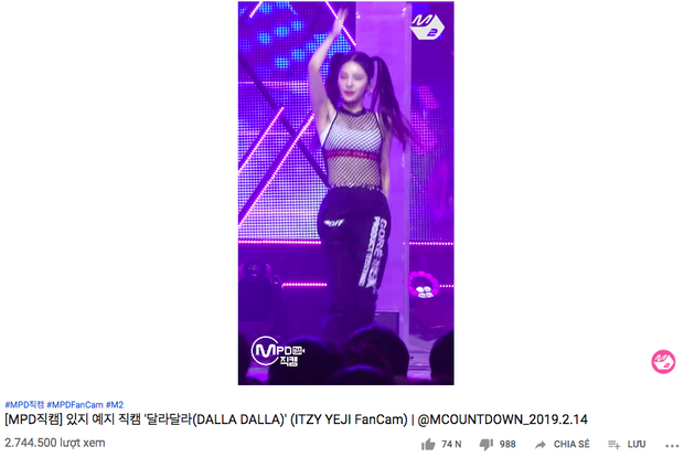 Top 25 fancam được xem nhiều nhất Kpop 2019: BTS dẫn đầu nhưng BLACKPINK áp đảo số lượng, 2 tân binh bất ngờ xuất hiện - Ảnh 27. Top 25 fancam được xem nhiều nhất Kpop 2019: BTS dẫn đầu nhưng BLACKPINK áp đảo số lượng, 2 tân binh bất ngờ xuất hiện - Ảnh 27.