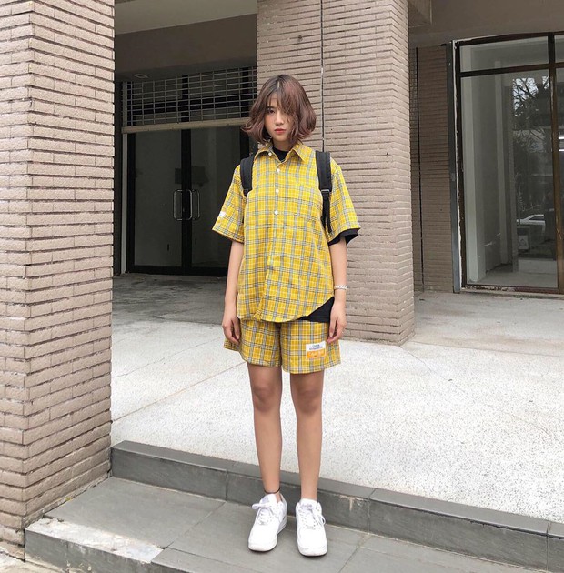 Instagram #OOTD tuần qua: chủ trương đơn giản là nhất, các cô nàng sành điệu mix đồ khoe eo hay giấu eo cũng đẹp hết nấc - Ảnh 4.