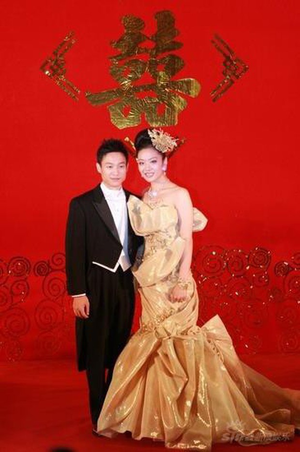 Ngỡ váy cưới 7 tỷ của Angela Baby đã phá đảo showbiz, nào ngờ vẫn thua xa đầm bằng vàng của mỹ nhân làng thể thao - Ảnh 6. Ngỡ váy cưới 7 tỷ của Angela Baby đã phá đảo showbiz, nào ngờ vẫn thua xa đầm bằng vàng của mỹ nhân làng thể thao - Ảnh 6.