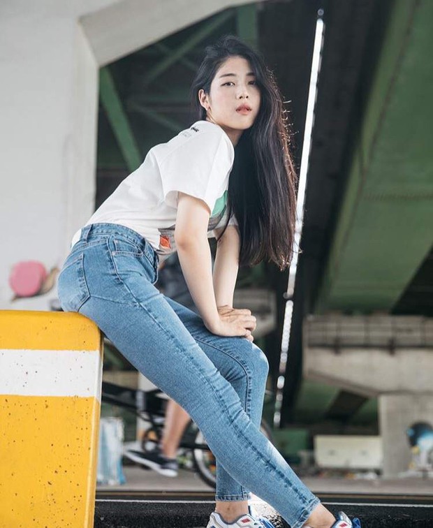 Nữ idol 60kg thành hiện tượng vì body và nhan sắc gây chú ý, phản ứng của thánh khẩu nghiệp Knet còn bất ngờ hơn - Ảnh 1. Nữ idol 60kg thành hiện tượng vì body và nhan sắc gây chú ý, phản ứng của thánh khẩu nghiệp Knet còn bất ngờ hơn - Ảnh 1.