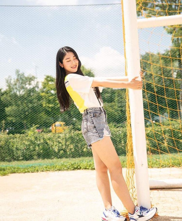 Nữ idol 60kg thành hiện tượng vì body và nhan sắc gây chú ý, phản ứng của thánh khẩu nghiệp Knet còn bất ngờ hơn - Ảnh 6. Nữ idol 60kg thành hiện tượng vì body và nhan sắc gây chú ý, phản ứng của thánh khẩu nghiệp Knet còn bất ngờ hơn - Ảnh 6.