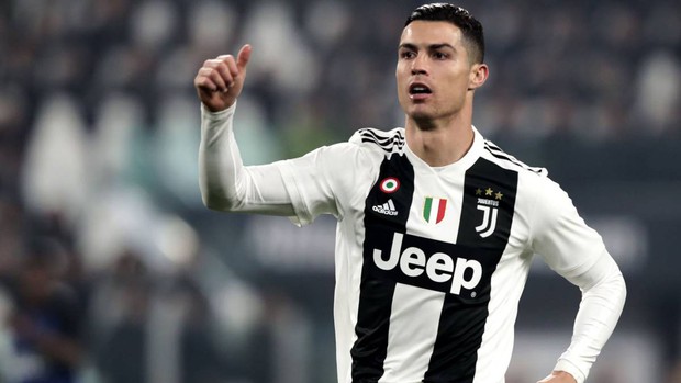 Ronaldo khiến dân tình náo loạn: Tôi có thể giải nghệ vào năm sau - Ảnh 1. Ronaldo khiến dân tình náo loạn: Tôi có thể giải nghệ vào năm sau - Ảnh 1.