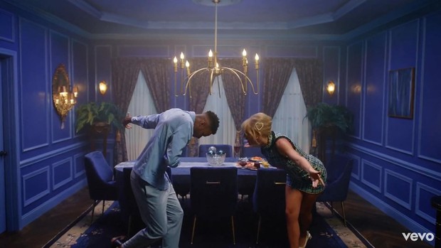 Taylor Swift mơ về ngôi nhà và những đứa trẻ trong MV Lover, fan không khỏi xao xuyến chờ đến ngày chị cưới! - Ảnh 14.
