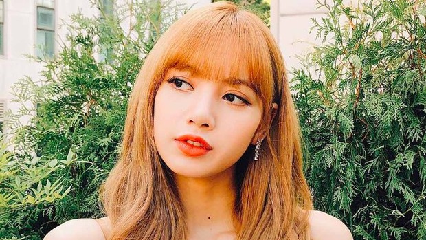 Lý do Lisa và Jungkook được gọi là bộ đôi em út vàng quyền lực của Kpop: Tài sắc vẹn toàn, khí chất ngút trời trên sân khấu - Ảnh 1.