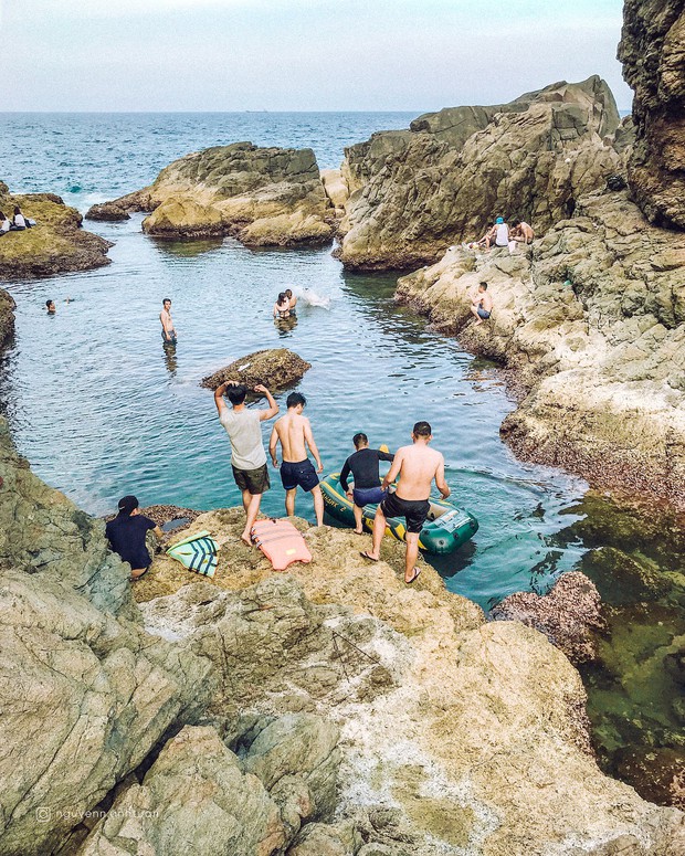 Đà Nẵng xuất hiện hồ bơi giữa biển đẹp y hệt nước ngoài, dân tình hớn hở rủ nhau đi sớm trước khi ai cũng biết chỗ này - Ảnh 17. Đà Nẵng xuất hiện hồ bơi giữa biển đẹp y hệt nước ngoài, dân tình hớn hở rủ nhau đi sớm trước khi ai cũng biết chỗ này