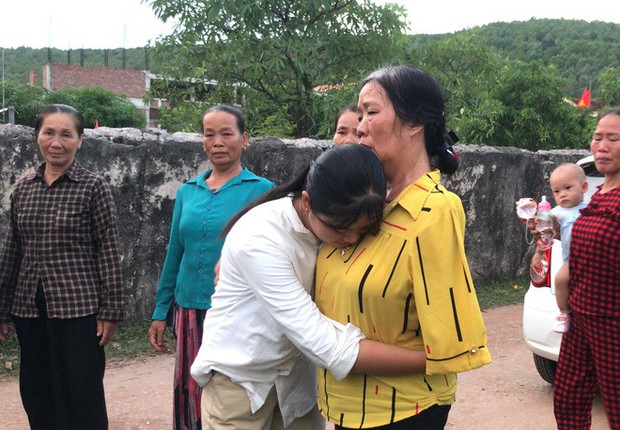 Chuyện cổ tích của nữ sinh nghèo phải cất giấy báo nhập học: Cái gật đầu của người mẹ đáng thương và món quà nhân văn đầy bất ngờ - Ảnh 6.