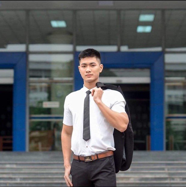 Cựu thủ khoa đẹp trai của ĐH Bách khoa gây sốt trở lại với đoạn phỏng vấn cực gắt, nhưng nhan sắc mới là thứ bất ngờ nhất - Ảnh 5.