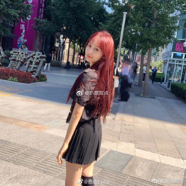 HOT: Ngô Diệc Phàm cuối cùng đã lộ ảnh hẹn hò, đan chặt tay đưa nàng về nhà riêng và nhan sắc bạn gái gây chú ý lớn - Ảnh 8. HOT: Ngô Diệc Phàm cuối cùng đã lộ ảnh hẹn hò, đan chặt tay đưa nàng về nhà riêng và nhan sắc bạn gái gây chú ý lớn - Ảnh 8.