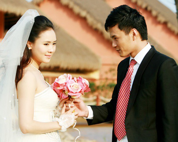 Lật lại 4 chuyện tình màn ảnh éo le của Hồng Đăng: Ăn ý với Hồng Diễm nhất và có sở thích yêu vợ người khác - Ảnh 8. Lật lại 4 chuyện tình màn ảnh éo le của Hồng Đăng: Ăn ý với Hồng Diễm nhất và có sở thích yêu vợ người khác - Ảnh 8.