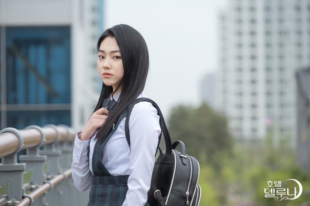 Không chỉ dọa người xem sợ mất vía, mấy hồn ma trong Hotel Del Luna còn phản ánh những vấn nạn xã hội cực gắt - Ảnh 4. Không chỉ dọa người xem sợ mất vía, mấy hồn ma trong Hotel Del Luna còn phản ánh những vấn nạn xã hội cực gắt - Ảnh 4.