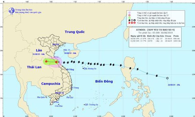Bão số 4 đã suy yếu thành áp thấp nhiệt đới, miền Trung vẫn có mưa vừa, mưa to - Ảnh 1. Bão số 4 đã suy yếu thành áp thấp nhiệt đới, miền Trung vẫn có mưa vừa, mưa to - Ảnh 1.