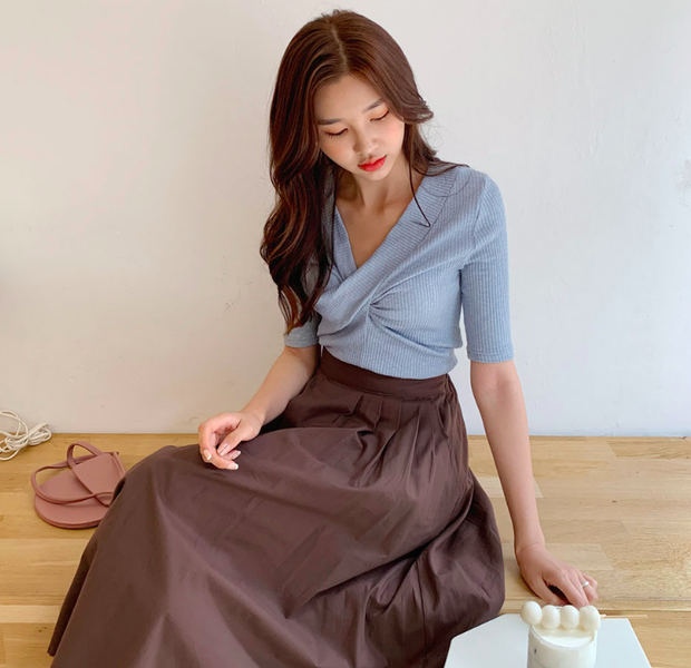 Hết Nhã lại đến Trà bị chê ăn mặc mát mẻ quá mức nơi công sở, các nàng nên chú ý chọn đồ ra sao để đi làm không bị dị nghị? - Ảnh 6. Hết Nhã lại đến Trà bị chê ăn mặc mát mẻ quá mức nơi công sở, các nàng nên chú ý chọn đồ ra sao để đi làm không bị dị nghị? - Ảnh 6.