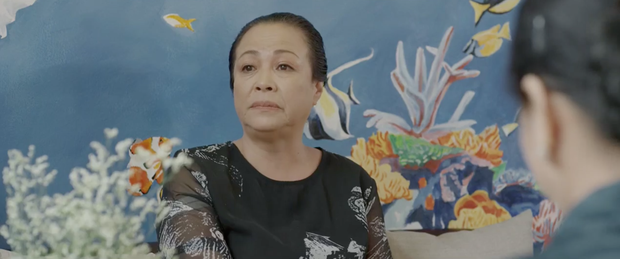 Nếu lấy chồng là một canh bạc, hoá ra San và Khuê của Hoa Hồng Trên Ngực Trái đều ôm bài móm rồi à? - Ảnh 8. Nếu lấy chồng là một canh bạc, hoá ra San và Khuê của Hoa Hồng Trên Ngực Trái đều ôm bài móm rồi à? - Ảnh 8.