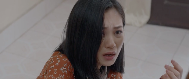 Nếu lấy chồng là một canh bạc, hoá ra San và Khuê của Hoa Hồng Trên Ngực Trái đều ôm bài móm rồi à? - Ảnh 12. Nếu lấy chồng là một canh bạc, hoá ra San và Khuê của Hoa Hồng Trên Ngực Trái đều ôm bài móm rồi à? - Ảnh 12.