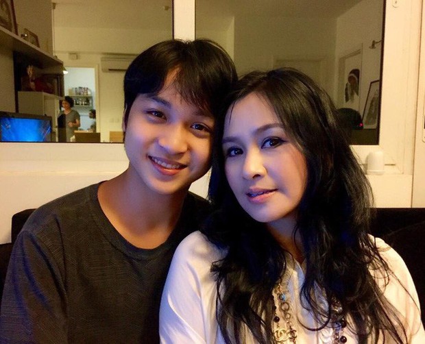 Con của sao Việt: Toàn du học sinh đẹp trai xinh gái lại còn siêu giỏi, được nhận bằng khen của Tổng thống Obama, điểm tổng kết gần tuyệt đối - Ảnh 5. Con của sao Việt: Toàn du học sinh đẹp trai xinh gái lại còn siêu giỏi, được nhận bằng khen của Tổng thống Obama, điểm tổng kết gần tuyệt đối - Ảnh 5.