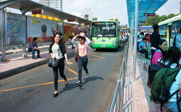 12 sai lầm du khách thường mắc phải nhất trước mỗi chuyến bay, cần lưu ý ngay để tránh rước họa vào người - Ảnh 2.