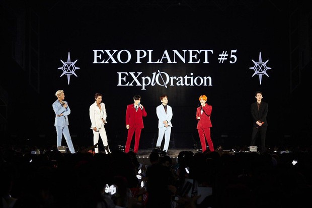 Vắng bóng 1 năm trời, cuối cùng EXO cũng đã có tín hiệu come back, thiếu 2 thành viên nhập ngũ nhưng Lay có trở về? - Ảnh 2.