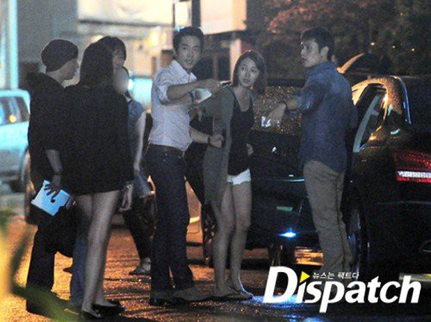 11 scandal tồi tệ nhất lịch sử showbiz Hàn: Tự tử, ngoại tình, hãm hiếp liên hoàn, vụ của Seungri chưa là gì - Ảnh 10. 11 scandal tồi tệ nhất lịch sử showbiz Hàn: Tự tử, ngoại tình, hãm hiếp liên hoàn, vụ của Seungri chưa là gì - Ảnh 10.