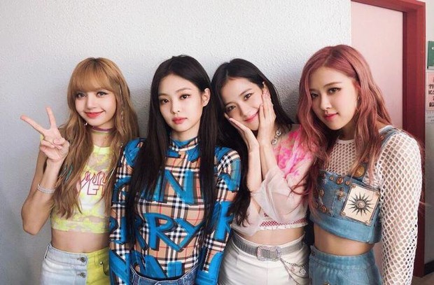 Éo le như BLACKPINK: Ế vé fanmeeting hơn 2000 ghế dù world tour kín chỗ, vì đâu nên nỗi? - Ảnh 4. Éo le như BLACKPINK: Ế vé fanmeeting hơn 2000 ghế dù world tour kín chỗ, vì đâu nên nỗi? - Ảnh 4.