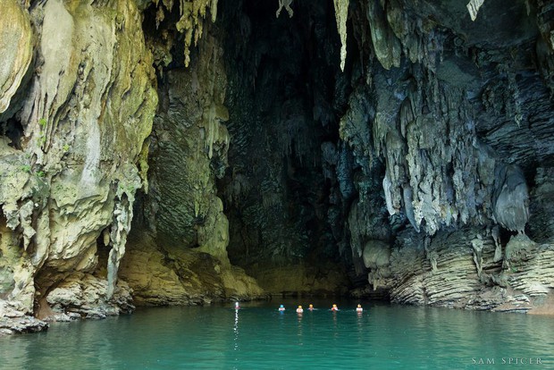 Không chỉ Sơn Đoòng, Việt Nam còn rất nhiều hang động được lên báo quốc tế và được đánh giá là tuyệt vời nhất thế giới - Ảnh 2.