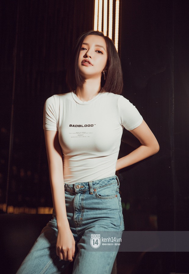 Bích Phương: Kể cả ngày mai có là ngày tệ nhất cuộc đời thì chúng ta vẫn nên tẩy trang trước khi đi ngủ! - Ảnh 2. Bích Phương: Kể cả ngày mai có là ngày tệ nhất cuộc đời thì chúng ta vẫn nên tẩy trang trước khi đi ngủ! - Ảnh 2.