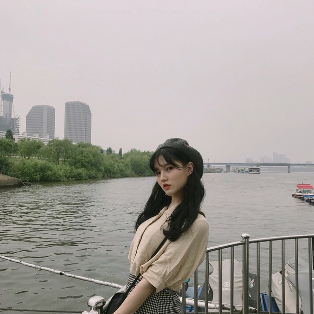 Em gái của 4 mỹ nhân Hàn đình đám: Toàn xinh như idol, không gia nhập Kbiz quá phí, nhóc tỳ nhà Somi quá đỉnh - Ảnh 3. Em gái của 4 mỹ nhân Hàn đình đám: Toàn xinh như idol, không gia nhập Kbiz quá phí, nhóc tỳ nhà Somi quá đỉnh - Ảnh 3.