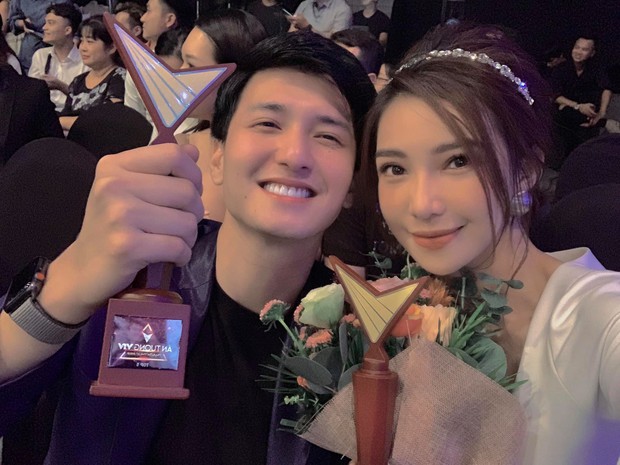 Lưu Đê Ly khoe trải qua 6 ca phẫu thuật ở Hàn để “đập mặt làm lại”, đẹp hay không chưa bàn chỉ biết là quá dũng cảm rồi! - Ảnh 1. Lưu Đê Ly khoe trải qua 6 ca phẫu thuật ở Hàn để “đập mặt làm lại”, đẹp hay không chưa bàn chỉ biết là quá dũng cảm rồi! - Ảnh 1.
