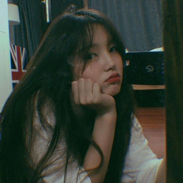Em gái của 4 mỹ nhân Hàn đình đám: Toàn xinh như idol, không gia nhập Kbiz quá phí, nhóc tỳ nhà Somi quá đỉnh - Ảnh 2. Em gái của 4 mỹ nhân Hàn đình đám: Toàn xinh như idol, không gia nhập Kbiz quá phí, nhóc tỳ nhà Somi quá đỉnh - Ảnh 2.