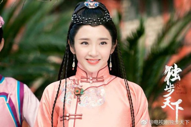 5 mỹ nhân “đệ nhất thiên hạ” trên màn ảnh Hoa ngữ: Thượng thần Dương Mịch bít cửa trước cô cô Lý Nhược Đồng - Ảnh 12. 5 mỹ nhân “đệ nhất thiên hạ” trên màn ảnh Hoa ngữ: Thượng thần Dương Mịch bít cửa trước cô cô Lý Nhược Đồng - Ảnh 12.