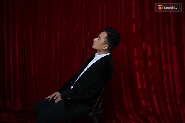 Phan Mạnh Quỳnh: “Nhạc của tôi giàu hình ảnh, vì tôi luôn mơ ước được làm phim - Ảnh 2. Phan Mạnh Quỳnh: “Nhạc của tôi giàu hình ảnh, vì tôi luôn mơ ước được làm phim - Ảnh 2.