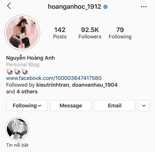 Xóa sạch sành sanh ảnh chung cũng như stories có liên quan đến đối phương, Văn Hậu và bạn gái đã chia tay? - Ảnh 2. Xóa sạch sành sanh ảnh chung cũng như stories có liên quan đến đối phương, Văn Hậu và bạn gái đã chia tay? - Ảnh 2.