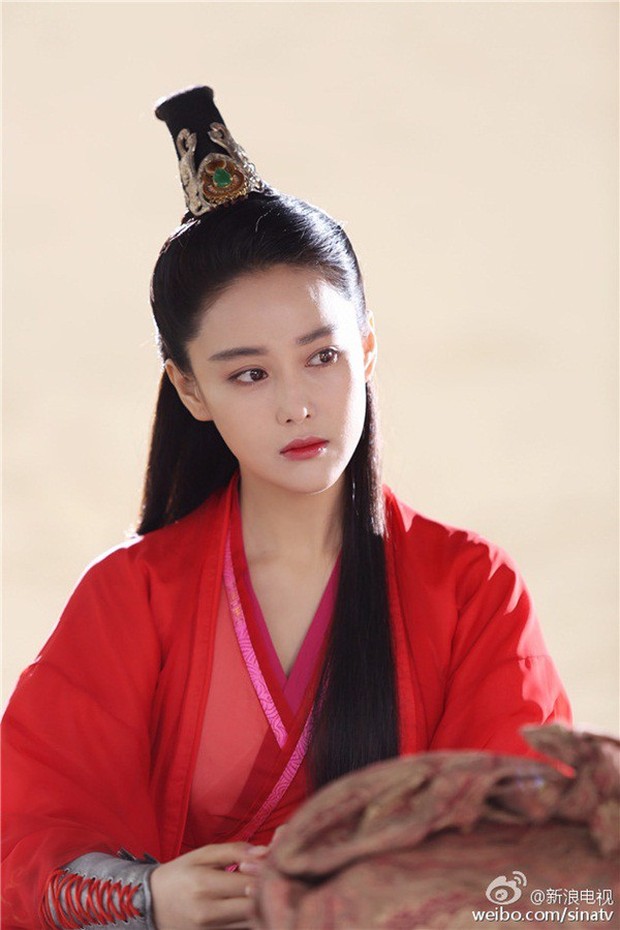 5 mỹ nhân “đệ nhất thiên hạ” trên màn ảnh Hoa ngữ: Thượng thần Dương Mịch bít cửa trước cô cô Lý Nhược Đồng - Ảnh 10. 5 mỹ nhân “đệ nhất thiên hạ” trên màn ảnh Hoa ngữ: Thượng thần Dương Mịch bít cửa trước cô cô Lý Nhược Đồng - Ảnh 10.