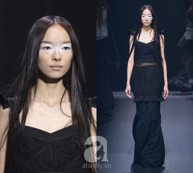 NYFW: Chân dài Trung Quốc ngã dúi dụi 2 lần trong 1 phút trên sàn catwalk - Ảnh 2. NYFW: Chân dài Trung Quốc ngã dúi dụi 2 lần trong 1 phút trên sàn catwalk - Ảnh 2.