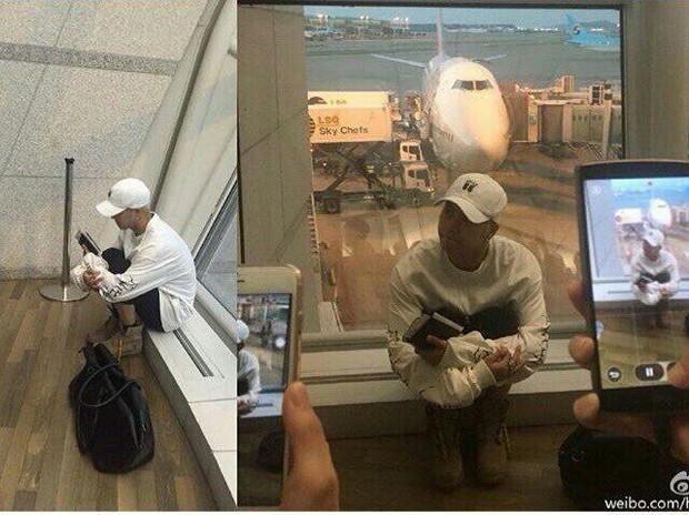 Bị fan chèn bẹp ngoài sân bay chưa là gì, nhìn cảnh tượng idol Kpop phải đối mặt bên trong mới rùng mình - Ảnh 7.