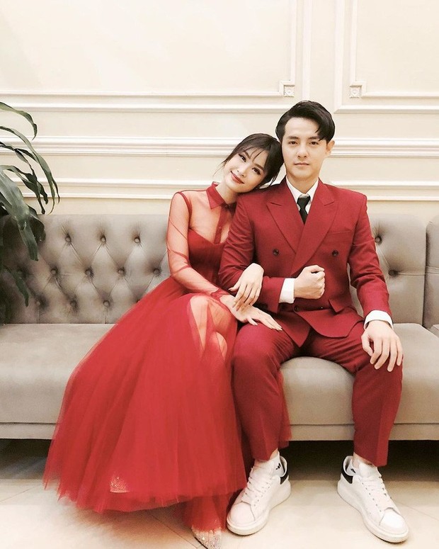 Sắp đám cưới, Đông Nhi rất chăm diện lại váy cũ, đến fan cũng phải chào thua trước tính tiết kiệm của cô nàng - Ảnh 3. Sắp đám cưới, Đông Nhi rất chăm diện lại váy cũ, đến fan cũng phải chào thua trước tính tiết kiệm của cô nàng - Ảnh 3.