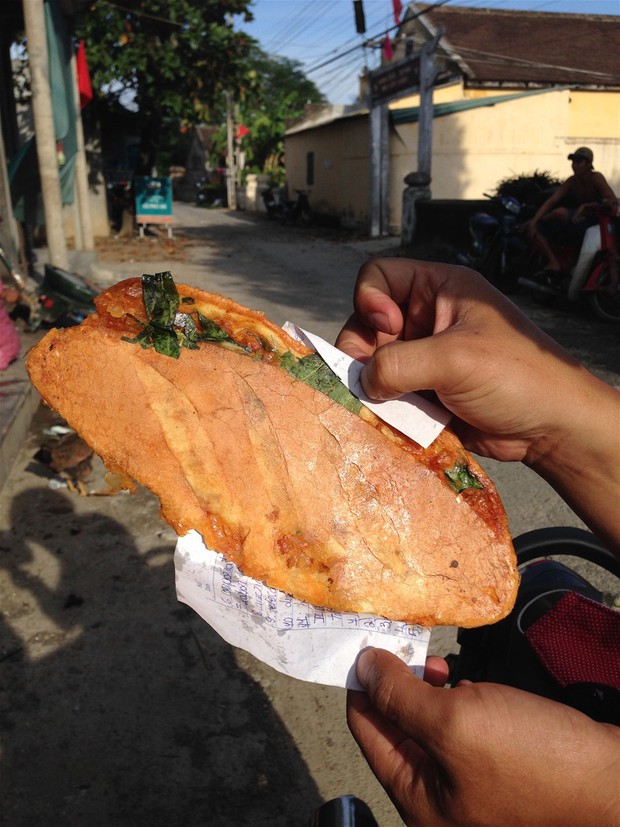 Có tới 4 “siêu phẩm bánh mì” vừa lạ lẫm vừa khiến bạn “nghiện” ngay lần đầu thưởng thức - Ảnh 8. Có tới 4 “siêu phẩm bánh mì” vừa lạ lẫm vừa khiến bạn “nghiện” ngay lần đầu thưởng thức - Ảnh 8.