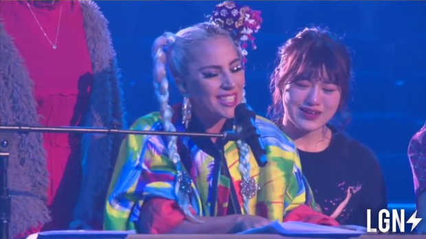 Khi sao US-UK quá sốc trước giọng hát của fan: Beyoncé, Rihanna “đứng hình mất 5 giây”, Adele cần truyền thái y gấp - Ảnh 8.