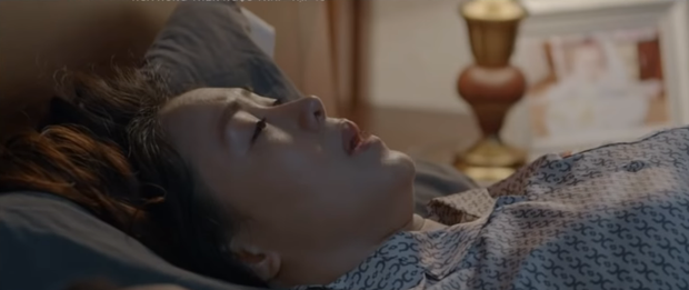 Khuê bật khóc cầu xin Thái (Hoa Hồng Trên Ngực Trái) đừng li dị, hoá ra gã chồng tồi này cũng từng là người tốt? - Ảnh 2. Khuê bật khóc cầu xin Thái (Hoa Hồng Trên Ngực Trái) đừng li dị, hoá ra gã chồng tồi này cũng từng là người tốt? - Ảnh 2.