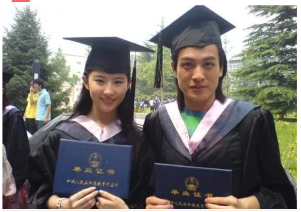 Nhan sắc của các mỹ nhân Cbiz đình đám thời đi học: Ai cũng gây choáng vì quá đẹp, riêng Dương Tử gây tranh cãi - Ảnh 7. Nhan sắc của các mỹ nhân Cbiz đình đám thời đi học: Ai cũng gây choáng vì quá đẹp, riêng Dương Tử gây tranh cãi - Ảnh 7.