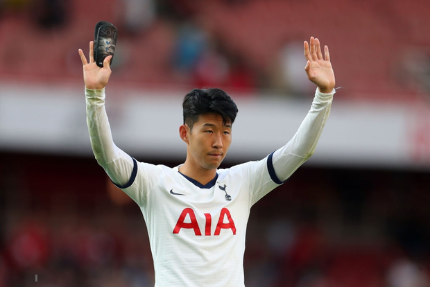 Son Heung-min buồn bã cảm ơn khán giả sau khi đội nhà không thể đánh bại đại kình địch Arsenal dù đã dẫn trước tới 2 bàn - Ảnh 3.