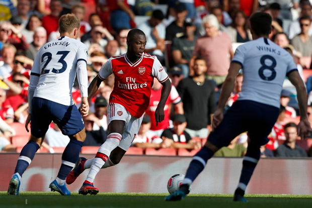 Son Heung-min buồn bã cảm ơn khán giả sau khi đội nhà không thể đánh bại đại kình địch Arsenal dù đã dẫn trước tới 2 bàn - Ảnh 4.