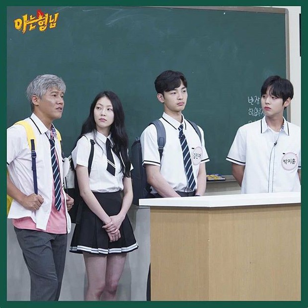 Hot boy nháy mắt lên truyền hình bóc phốt Wanna One quên vũ đạo, khoe tậu xe cho bố mẹ ở tuổi 21 - Ảnh 1. Hot boy nháy mắt lên truyền hình bóc phốt Wanna One quên vũ đạo, khoe tậu xe cho bố mẹ ở tuổi 21 - Ảnh 1.