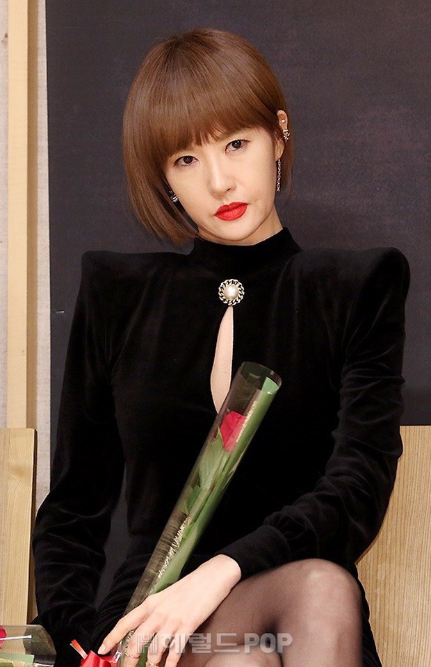Kim Sun Ah: Nàng Kim Sam Soon ú nu nay làm bà trùm cung đấu, đánh ghen nổi gai ốc! - Ảnh 12. Kim Sun Ah: Nàng Kim Sam Soon ú nu nay làm bà trùm cung đấu, đánh ghen nổi gai ốc! - Ảnh 12.