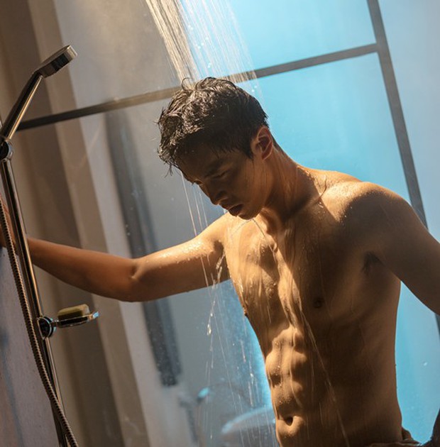 6 múi đã là gì, chàng rể quốc dân Lee Seung Gi đang khiến chị em phụt máu mũi vì 8 múi nóng bỏng thế - Ảnh 3. 6 múi đã là gì, chàng rể quốc dân Lee Seung Gi đang khiến chị em phụt máu mũi vì 8 múi nóng bỏng thế - Ảnh 3.