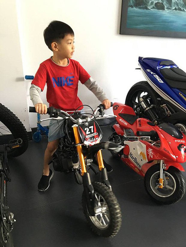 Cuộc sống hội cô chiêu, cậu ấm Vbiz: Toàn trong biệt thự triệu đô, vú em biết 2 thứ tiếng, học phí hàng trăm triệu - Ảnh 13. Cuộc sống hội cô chiêu, cậu ấm Vbiz: Toàn trong biệt thự triệu đô, vú em biết 2 thứ tiếng, học phí hàng trăm triệu - Ảnh 13.